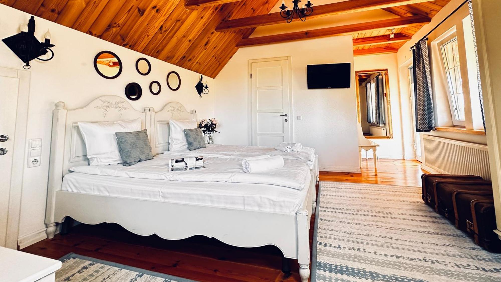 Гриль Станція Hotel Bila Tserkva Ngoại thất bức ảnh